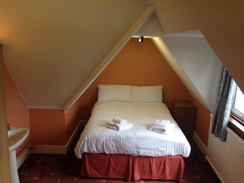 Grove End Hotel วัตฟอร์ด ภายนอก รูปภาพ